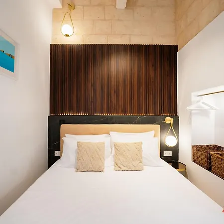 Stylish Old Town Hideaway Βαλέτα