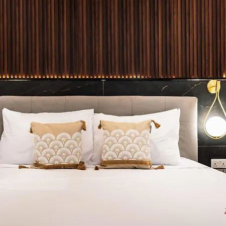 Stylish Old Town Hideaway